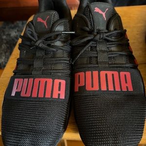 Puma softform US 9.5 size.